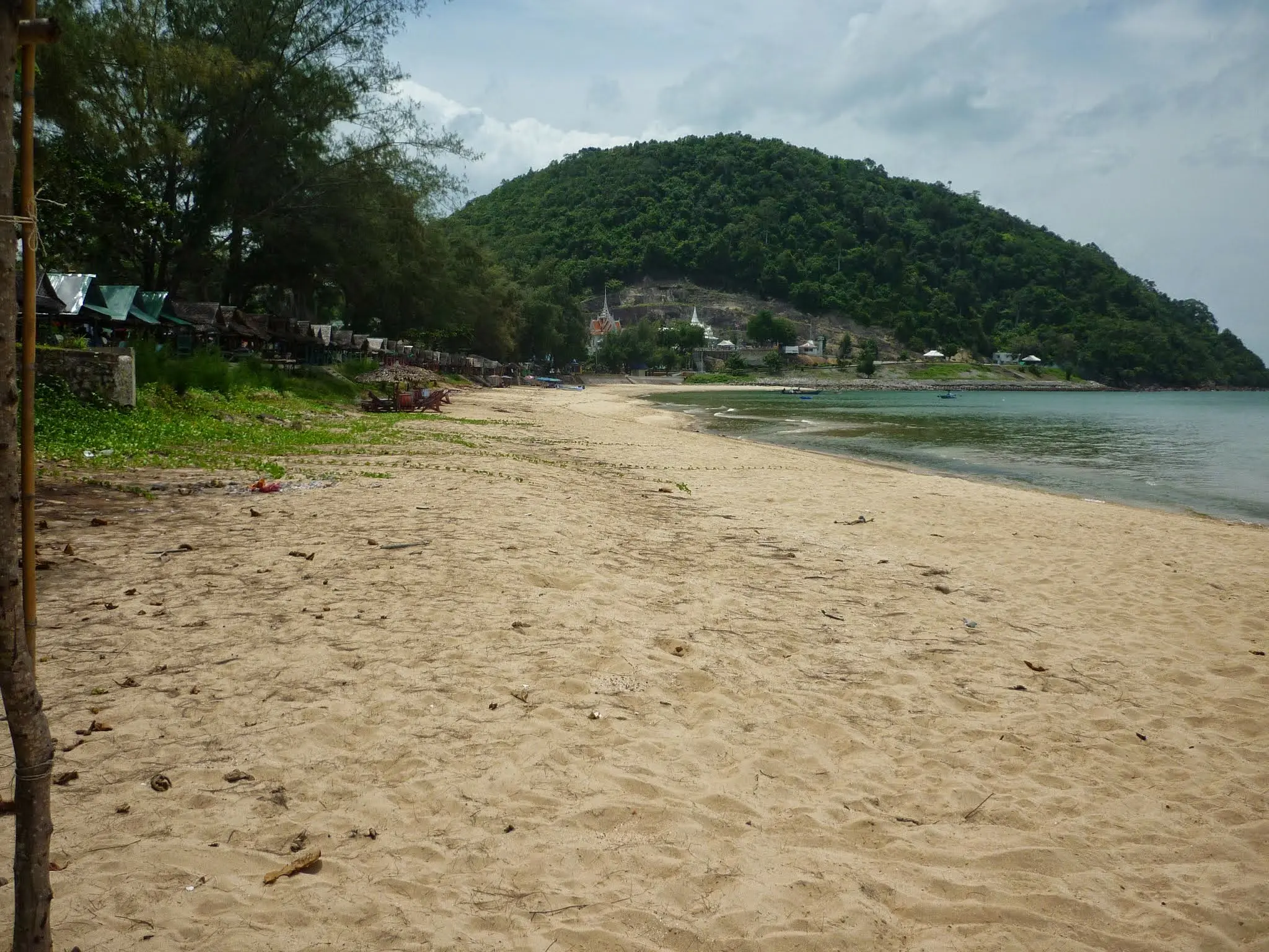 หาดทรายรี